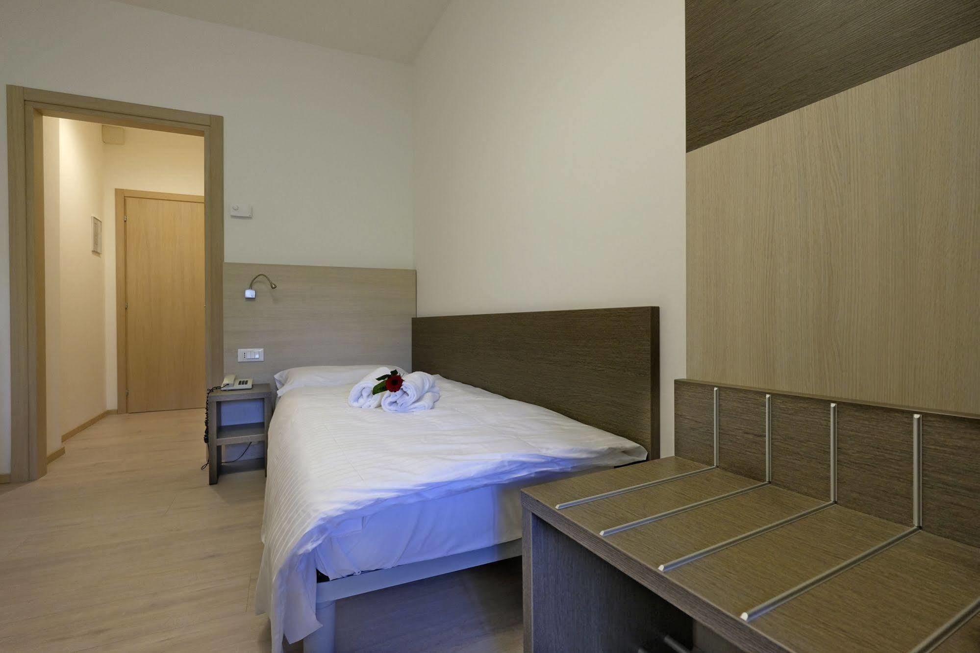 Hotel Gelmini Verona Esterno foto