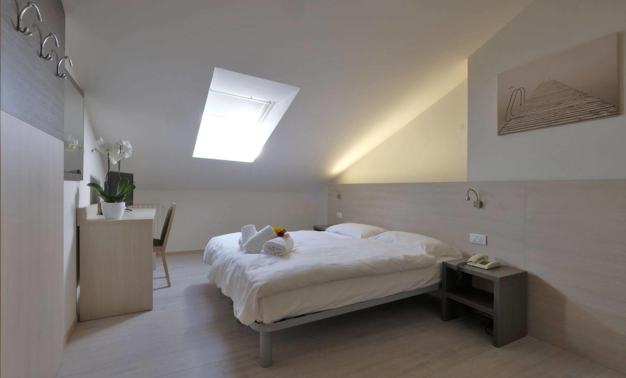 Hotel Gelmini Verona Esterno foto